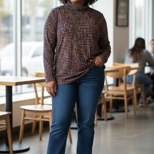 Susan Graver Navy and Orange Patterned Top